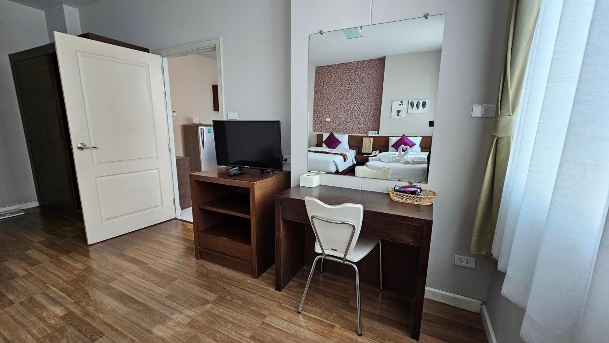 Baiyoke Ciao Hotel Чиангмай Экстерьер фото