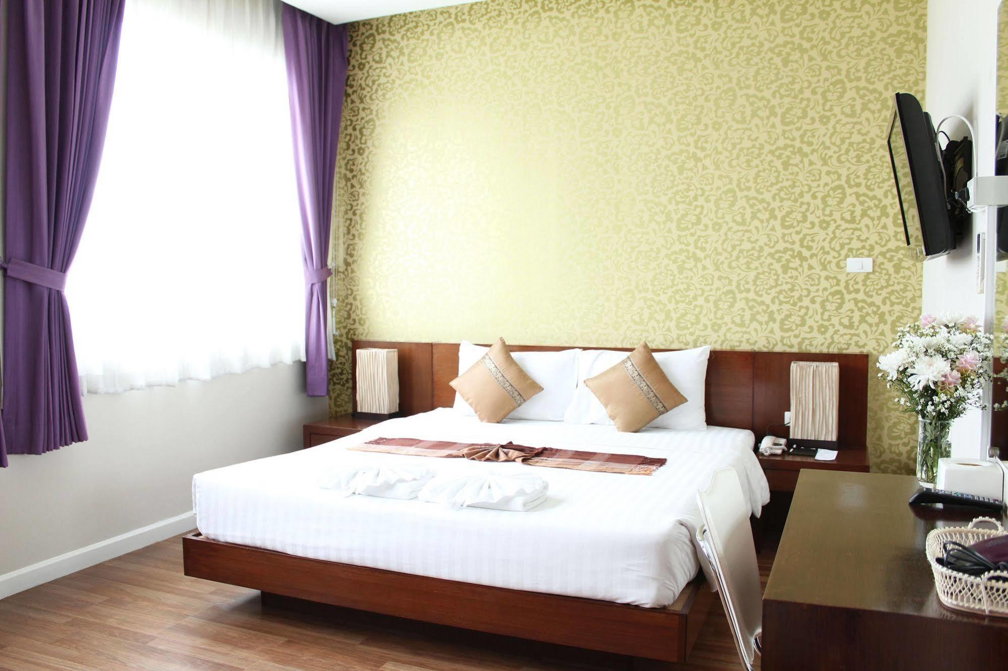 Baiyoke Ciao Hotel Чиангмай Экстерьер фото