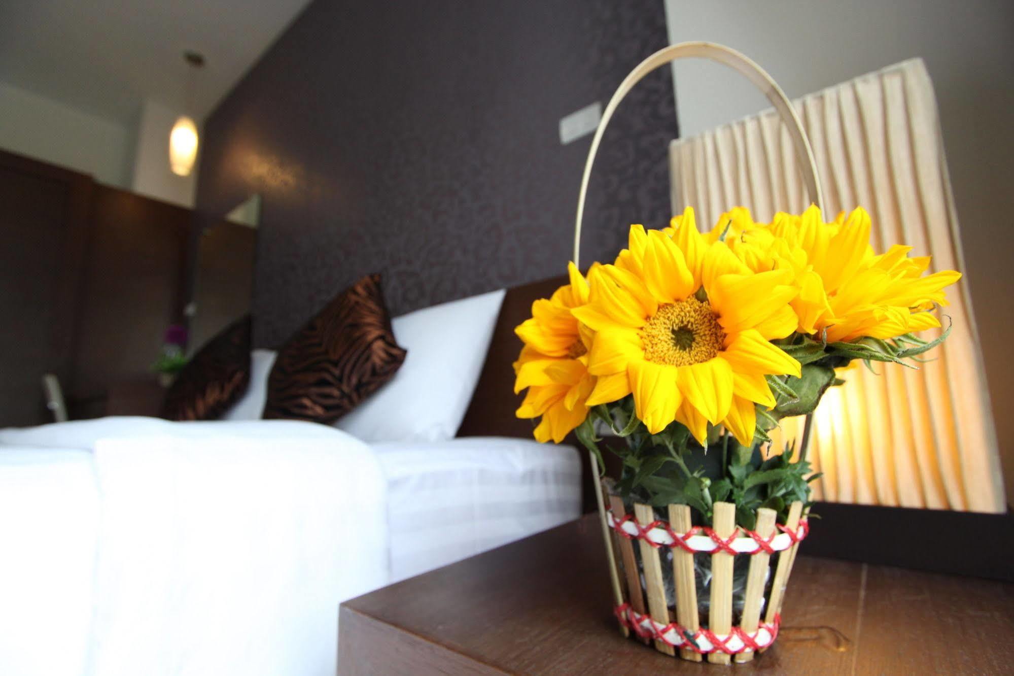 Baiyoke Ciao Hotel Чиангмай Экстерьер фото